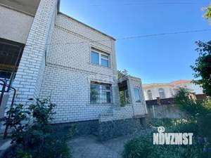 Дом 283м², 3-этажный, участок 6 сот.  