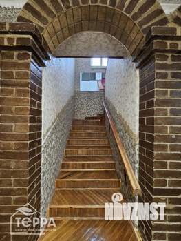 Дом 350м², 3-этажный, участок 6 сот.  