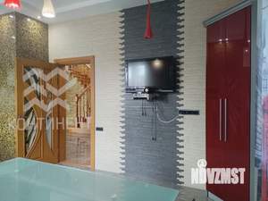 Дом 250м², 2-этажный, участок 6 сот.  