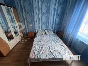 Дом 210м², 3-этажный, участок 1 сот.  