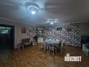 Дом 255м², 3-этажный, участок 8 сот.  