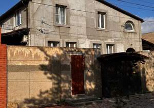 Дом 306м², 2-этажный, участок 6 сот.  