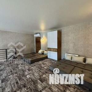 Дом 65м², 2-этажный, участок 1 сот.  