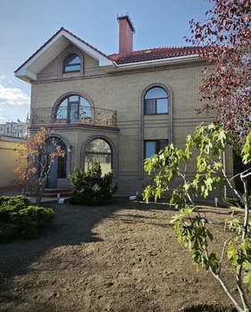 Дом 250м², 2-этажный, участок 6 сот.  