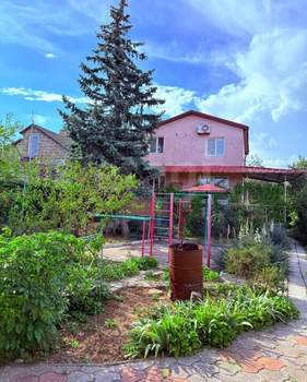 Дом 111м², 3-этажный, участок 4 сот.  