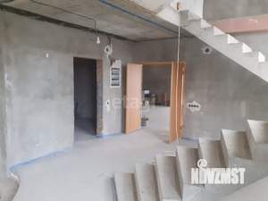 Дом 420м², 3-этажный, участок 15 сот.  