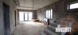 Дом 190м&sup2;, 2-этажный, участок 6 сот.  