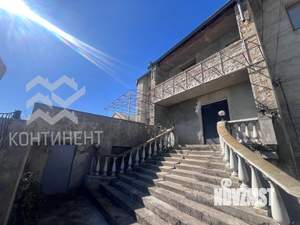 Дом 600м², 3-этажный, участок 6 сот.  