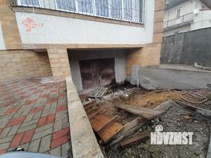 Дом 600м², 3-этажный, участок 6 сот.  