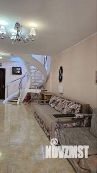 Дом 561м², 4-этажный, участок 4 сот.  