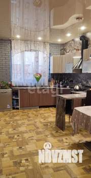 Дом 354м², 3-этажный, участок 6 сот.  