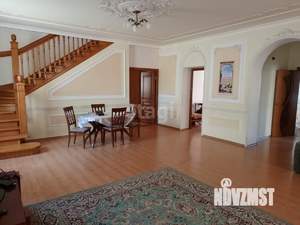 Дом 376м², 2-этажный, участок 6 сот.  