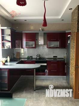 Дом 250м², 2-этажный, участок 6 сот.  