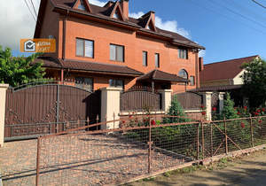 Дом 352м², 4-этажный, участок 6 сот.  