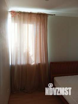 Коттедж 196м&sup2;, 2-этажный, участок 4 сот.  