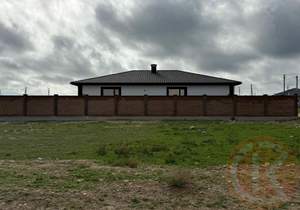 Дом 178м², 1-этажный, участок 6 сот.  