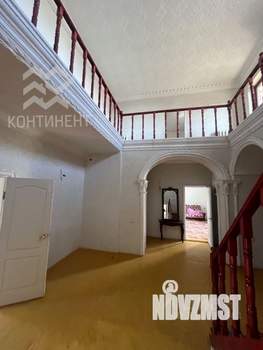 Дом 600м², 3-этажный, участок 6 сот.  