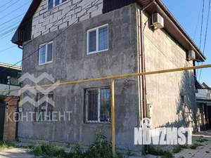 Дом 210м², 3-этажный, участок 1 сот.  