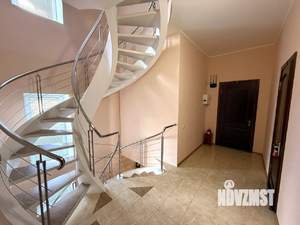 Дом 561м², 4-этажный, участок 4 сот.  