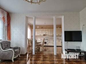 Дом 340м², 2-этажный, участок 6 сот.  