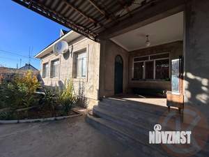 Дом 611м&sup2;, 1-этажный, участок 611 сот.  