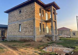 Дом 200м&sup2;, 2-этажный, участок 6 сот.  