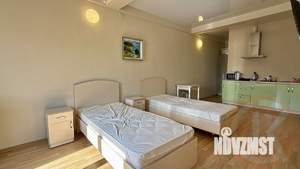 Дом 280м², 3-этажный, участок 15 сот.  