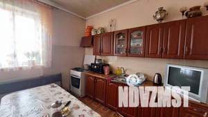 Дом 298м², 2-этажный, участок 6 сот.  