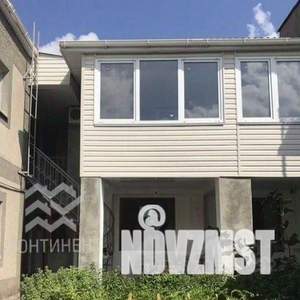 Дом 200м&sup2;, 2-этажный, участок 3 сот.  