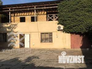 Дом 700м², 2-этажный, участок 15 сот.  