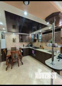 Дом 197м², 2-этажный, участок 4 сот.  