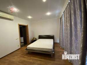 Коттедж 240м&sup2;, 2-этажный, участок 4 сот.  