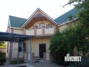 Дом 195м², 2-этажный, участок 8 сот.  