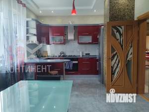 Дом 250м², 2-этажный, участок 6 сот.  