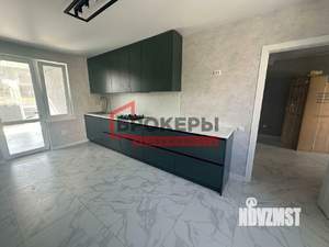 Дом 178м&sup2;, 3-этажный, участок 3 сот.  