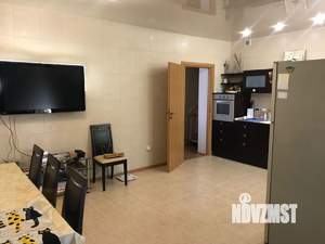Дом 280м², 3-этажный, участок 9 сот.  