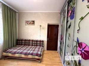 Дом 561м², 4-этажный, участок 4 сот.  