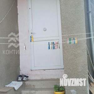 Дом 100м&sup2;, 3-этажный, участок 5 сот.  