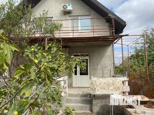 Дом 178м², 2-этажный, участок 4 сот.  