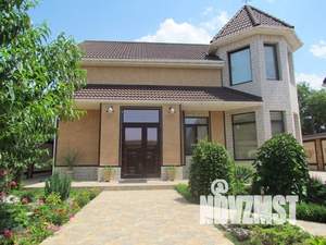 Дом 200м&sup2;, 2-этажный, участок 4 сот.  