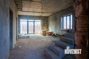 Дом 192м², 2-этажный, участок 6 сот.  