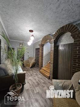 Дом 350м², 3-этажный, участок 6 сот.  