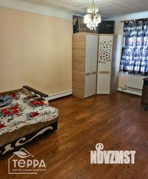 Дом 220м², 2-этажный, участок 6 сот.  