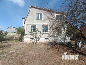 Дом 192м², 3-этажный, участок 6 сот.  