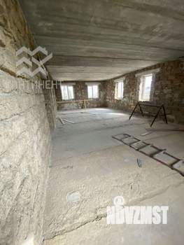 Дом 220м&sup2;, 2-этажный, участок 6 сот.  