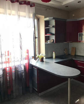 Дом 250м², 2-этажный, участок 6 сот.  