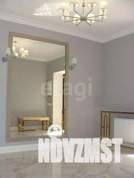 Дом 276м², 3-этажный, участок 1 сот.  