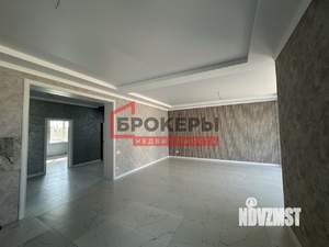 Дом 200м&sup2;, 2-этажный, участок 5 сот.  