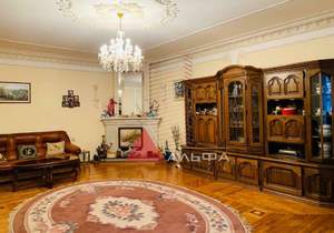 Дом 526м², 3-этажный, участок 10 сот.  