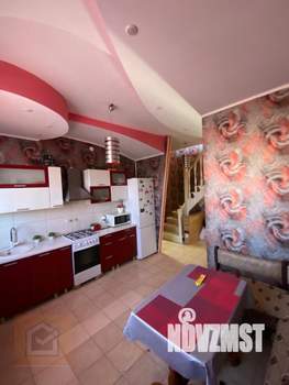 Дом 419м&sup2;, 2-этажный, участок 6 сот.  